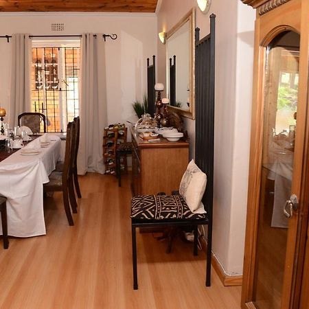 Simonsberg Guest House Stellenbosch Bagian luar foto