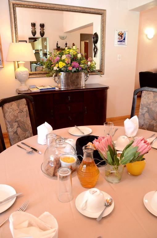 Simonsberg Guest House Stellenbosch Bagian luar foto