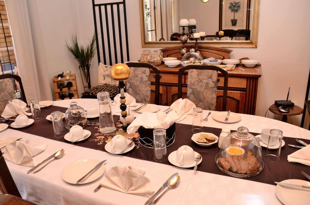 Simonsberg Guest House Stellenbosch Bagian luar foto